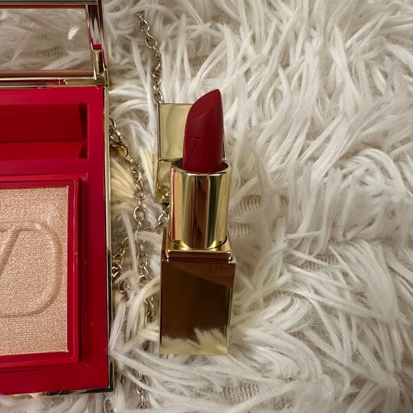 Limited Edition Go- Clutch Nude Edition powder & lipstick - Picture 7 of 9